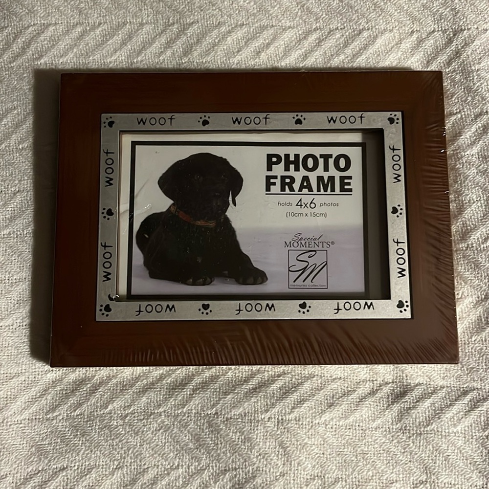 Woof Photo Frame by Special Moments (holds 4”x6” photo)